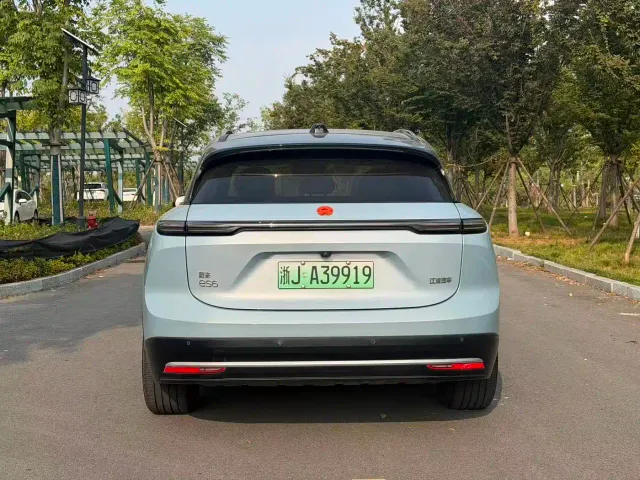 Nio ES6 — Фото автомобиля 8
