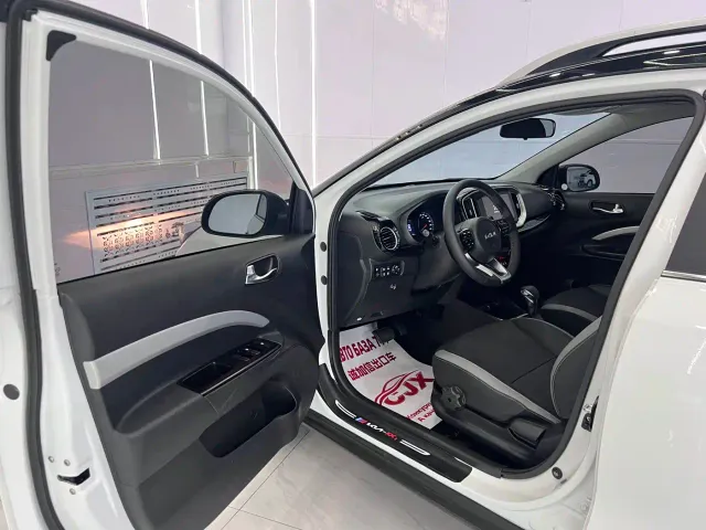 Kia KX1 — Фото автомобиля 7