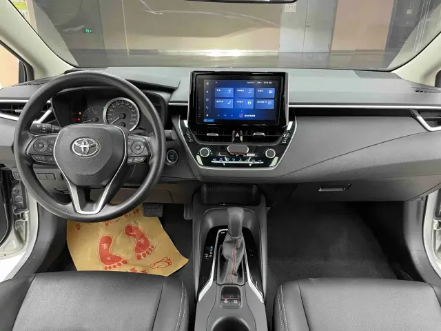 Toyota Corolla — Фото автомобиля 12