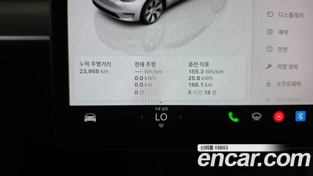 Tesla Model Y — Фото автомобиля 11