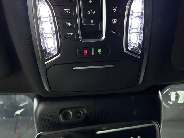 GAC Trumpchi GS8 — Фото автомобиля 17