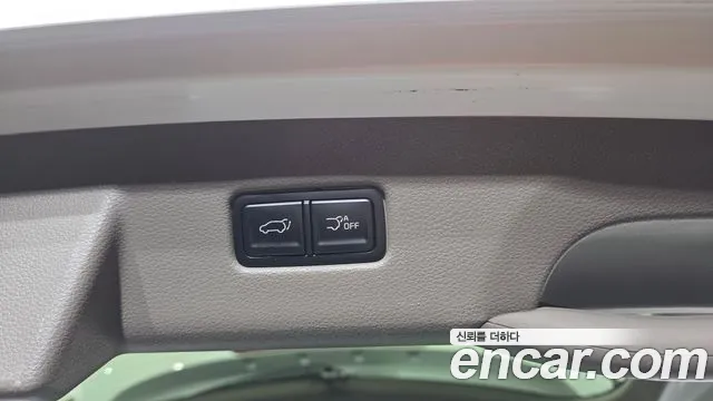 Kia Carnival Generation 4 — Фото автомобиля 20