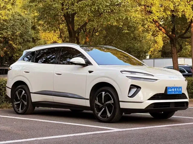 BYD Sealion 06 — Фото автомобиля 3