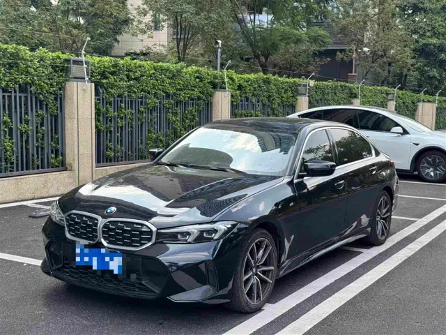 Фотография автомобиля — BMW 3 Series