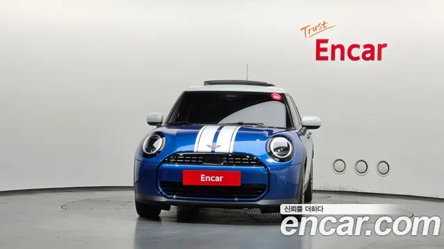 MINI Cooper 4th Gen — Фото автомобиля 3