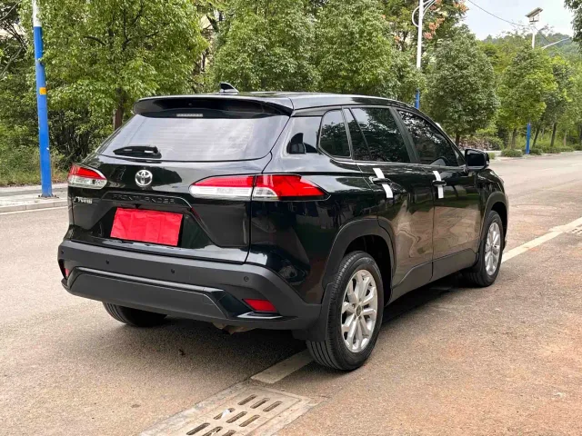 Toyota Frontlander — Фото автомобиля 6