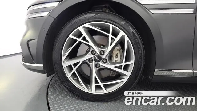 Genesis G90 RS4 — Фото автомобиля 5