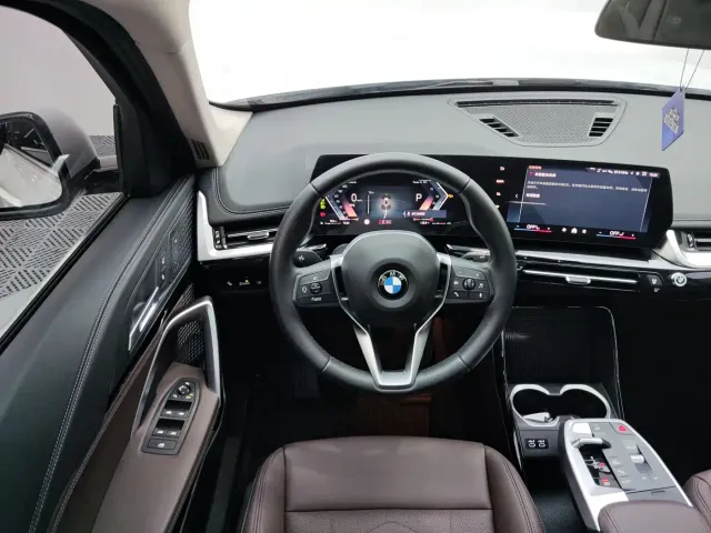 BMW X1 — Фото автомобиля 10
