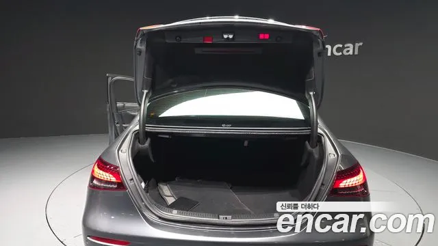 Mercedes-Benz E-Class E-класс W213 E350 4MATIC Avantgarde — Фото автомобиля 20