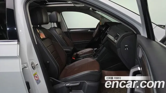 Volkswagen Tiguan — Фото автомобиля 11