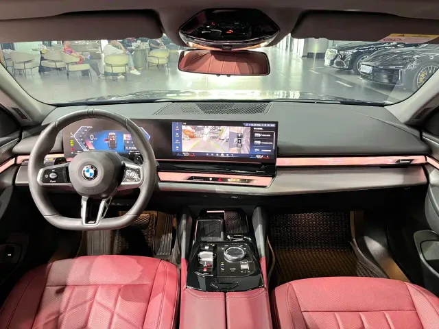 BMW 5 Series — Фото автомобиля 5