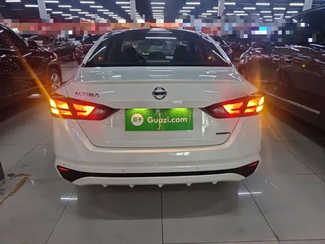Nissan Teana — Фото автомобиля 5