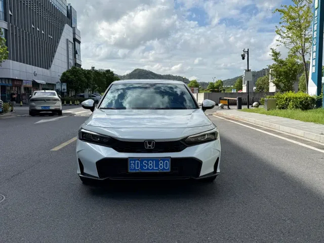 Honda Civic — Фото автомобиля 2