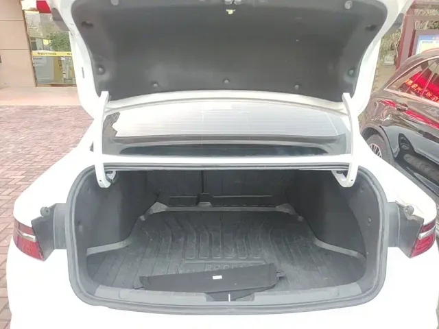 Geely Xingrui — Фото автомобиля 18