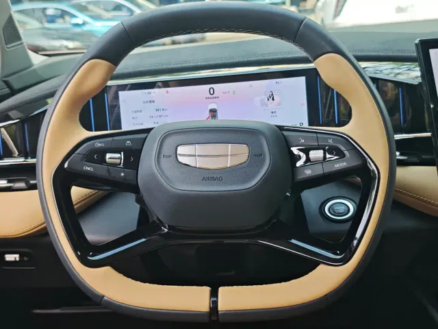 Geely Boyue L — Фото автомобиля 12