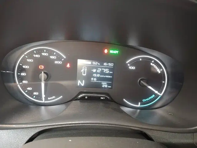 Wuling Hongguang — Фото автомобиля 11