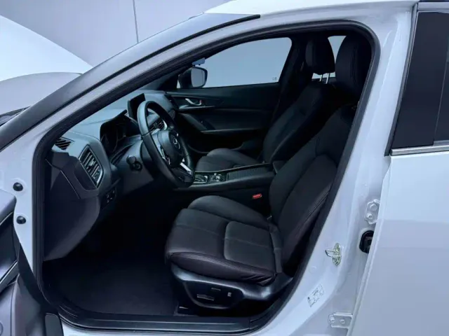 Mazda CX-4 — Фото автомобиля 16