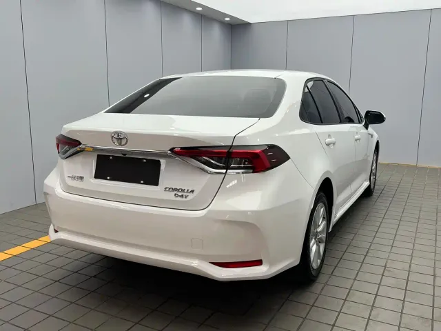 Toyota Corolla — Фото автомобиля 6