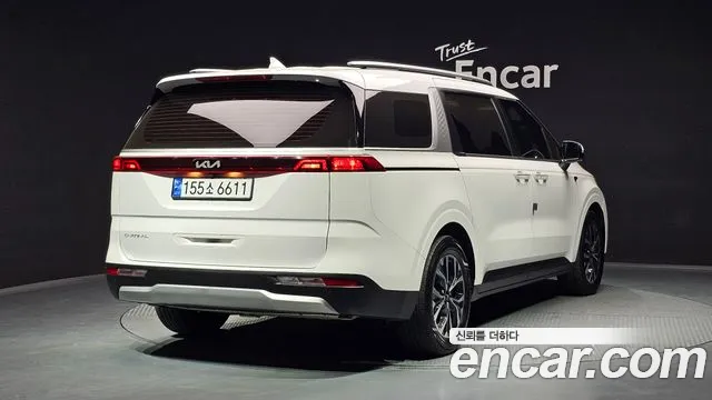 Kia Canival — Фото автомобиля 2