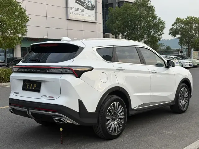 Jetour X70 Plus — Фото автомобиля 11