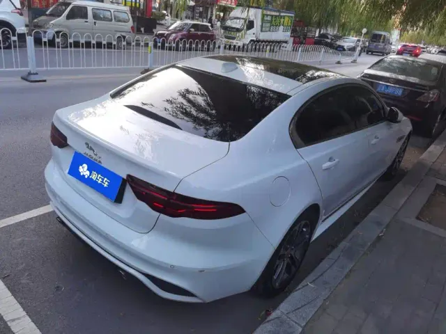 Jaguar XEL — Фото автомобиля 3