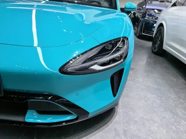 Xiaomi SU7 — Фото автомобиля 23