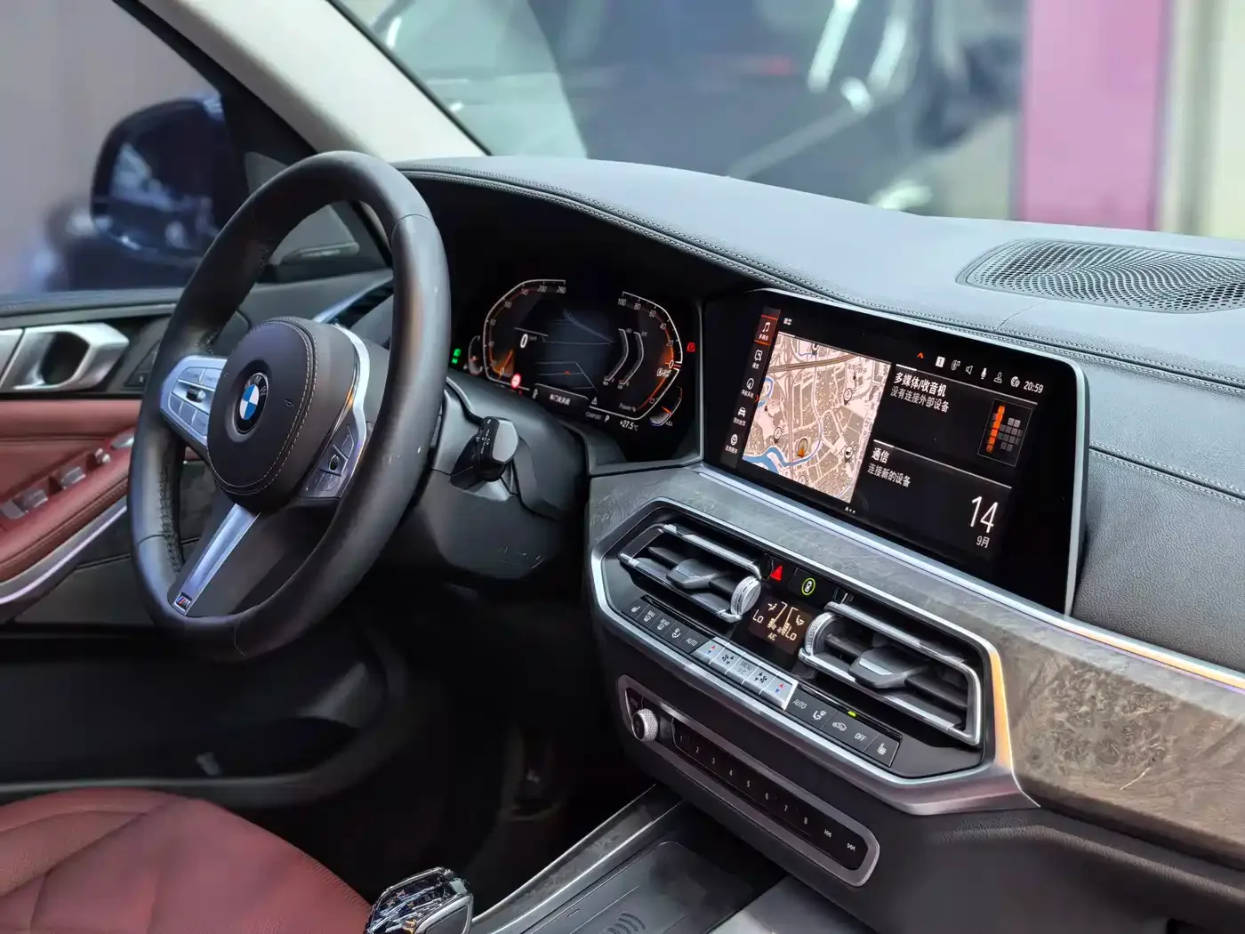 BMW BMW X5 2022 Facelift xDrive 30Li M Sport Package — Фото автомобиля 24