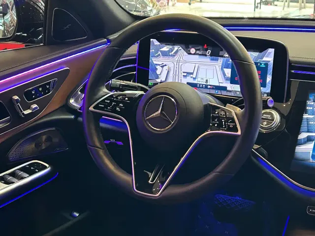 Mercedes-Benz E-Class — Фото автомобиля 13