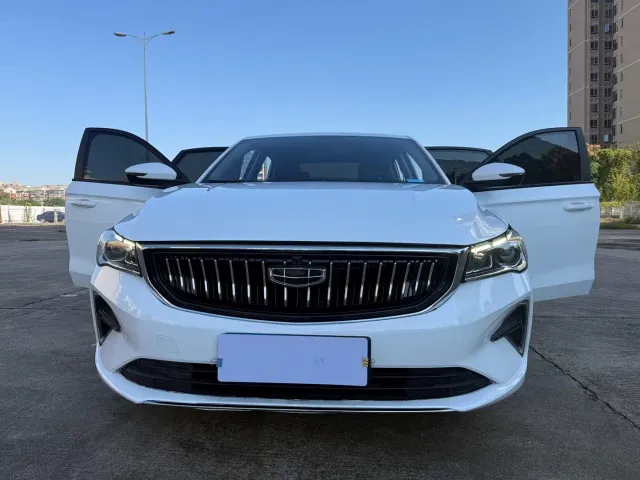 Geely Emgrand — Фото автомобиля 21