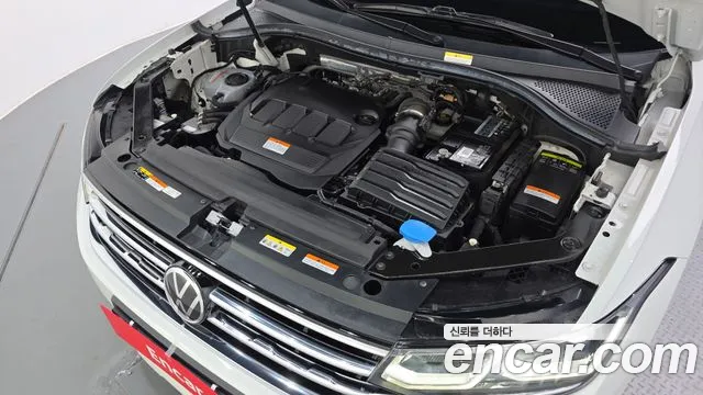 Volkswagen Tiguan Tiguan 2 поколение 2.0 TDI 4Motion Prestige — Фото автомобиля 5