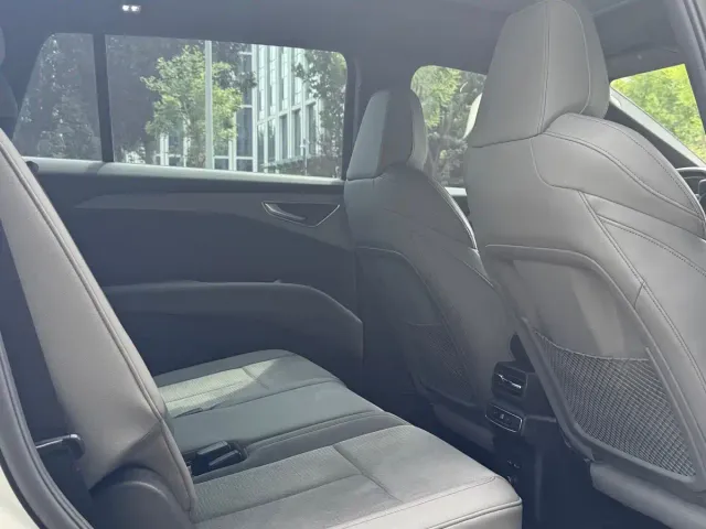 Audi Q5 e-tron — Фото автомобиля 18