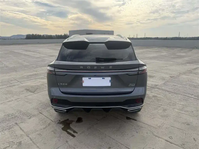 Roewe RX5 — Фото автомобиля 8