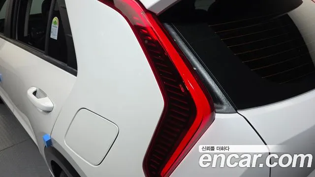 Kia Niro The All New Niro Signature — Фото автомобиля 23