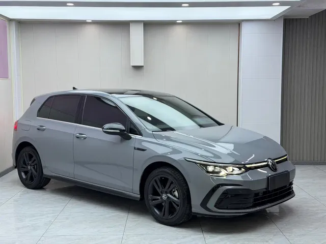 Volkswagen Golf — Фото автомобиля 3