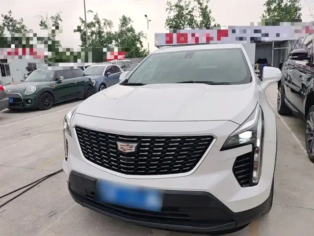 Cadillac XT4 — Фото автомобиля 2