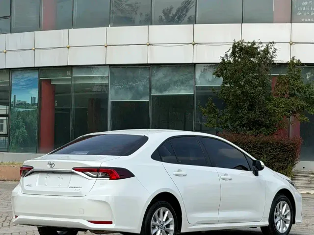 Toyota Corolla — Фото автомобиля 6