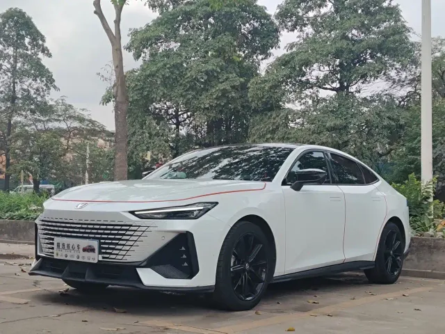 Фотография автомобиля — Changan UNI-V