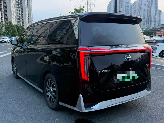 GAC Trumpchi E9 — Фото автомобиля 11