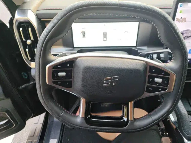 Jetour T2 — Фото автомобиля 2