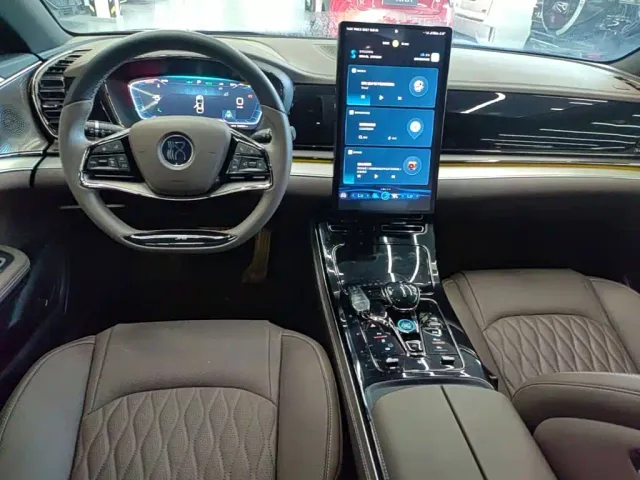 BYD Han — Фото автомобиля 9