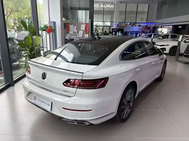 Volkswagen CC — Фото автомобиля 5