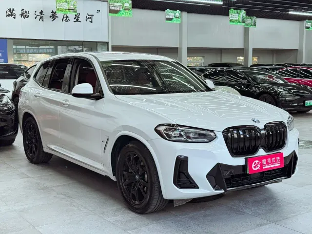 BMW BMW iX3 2022 Facelift Leading Model — Фото автомобиля 3