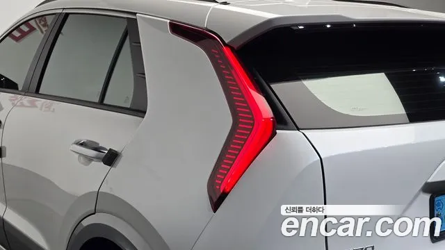 Kia Niro New — Фото автомобиля 8