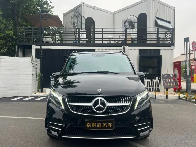 Mercedes-Benz V-Class — Фото автомобиля 2