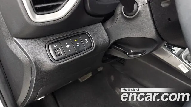 Hyundai Venue — Фото автомобиля 26