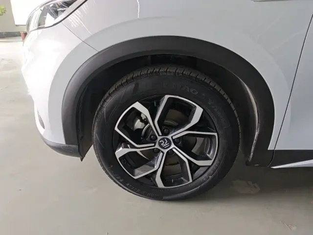 BYD Yuan PLUS — Фото автомобиля 22