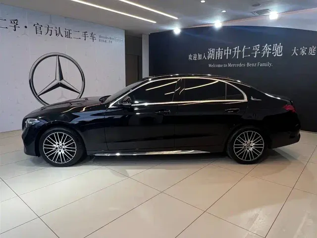 Mercedes-Benz C-Class — Фото автомобиля 3