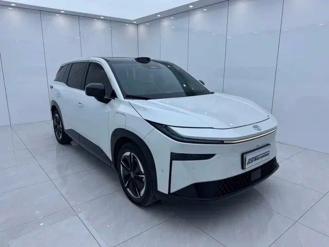Toyota BoZhi 3X — Фото автомобиля 3