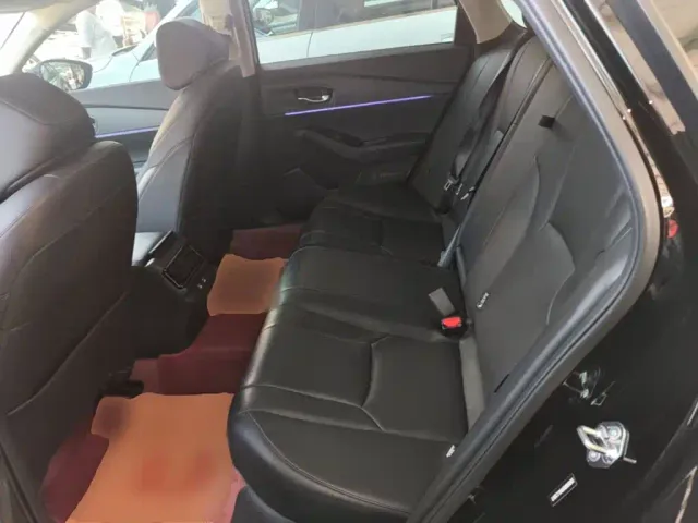 Honda Accord — Фото автомобиля 12