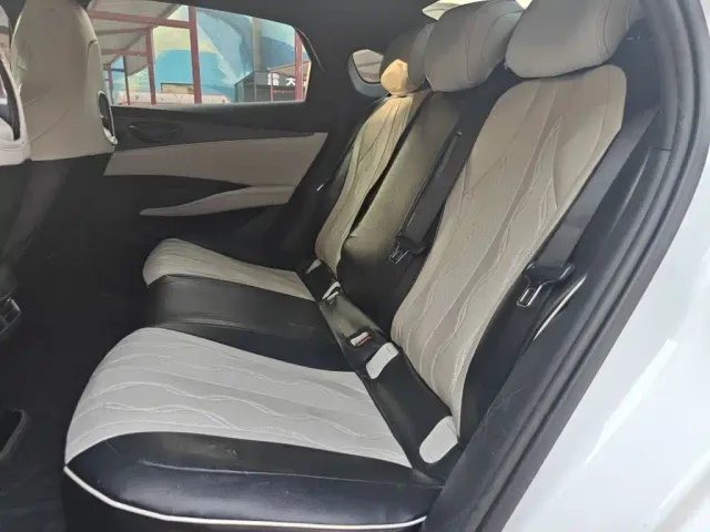 BYD Seal 06 — Фото автомобиля 13